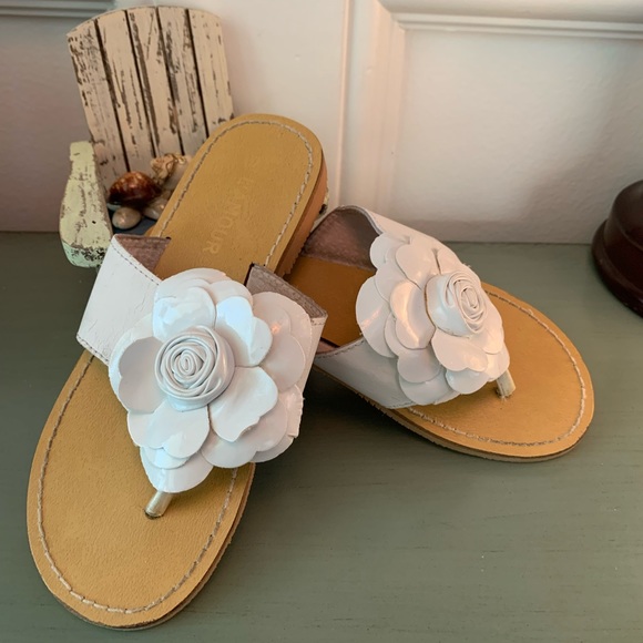 L’amour girls white thong sandals size 12 - - Picture 2 of 5